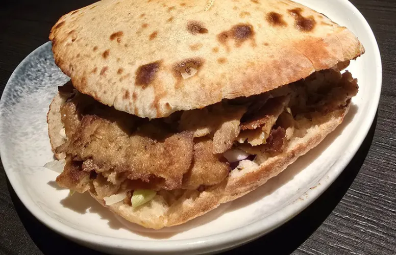 62. KEBAB PITA 
