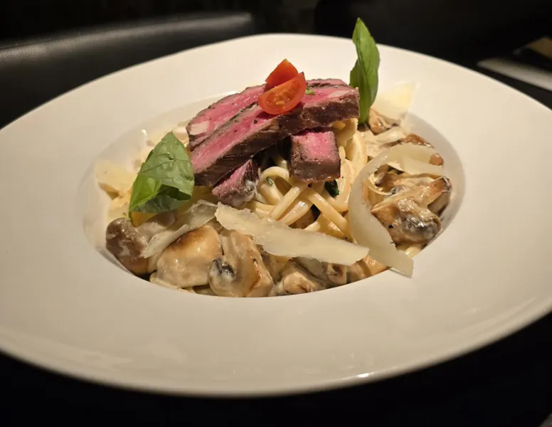 32. LINGUINE CON VITELLO