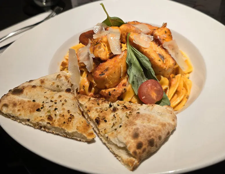 36. TAGLIATELLE AL SALMONE