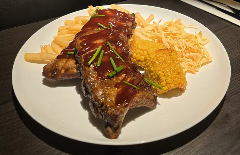 42. BBQ SPARERIBS