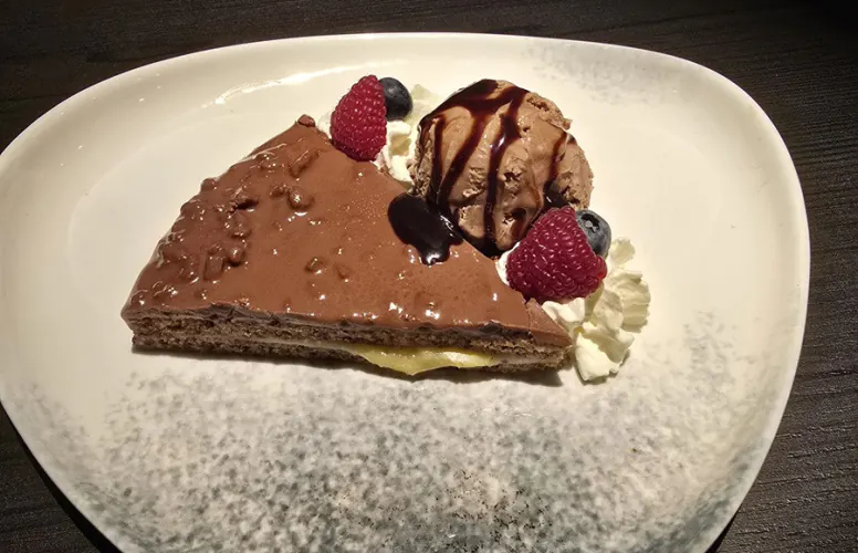 76. DAIM SJOKOLADE KAKE