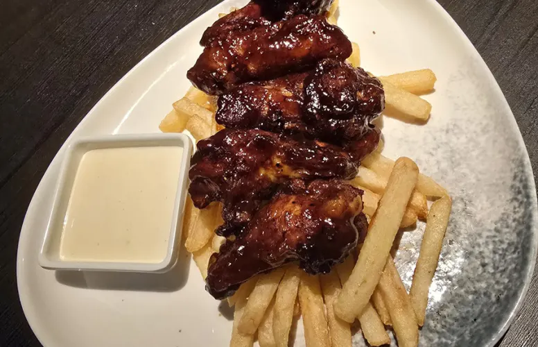 108. BBQ WINGS