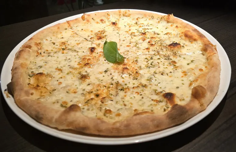 101. PANE AL AGLIO (2-4 PERS)