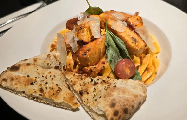 36. TAGLIATELLE AL SALMONE