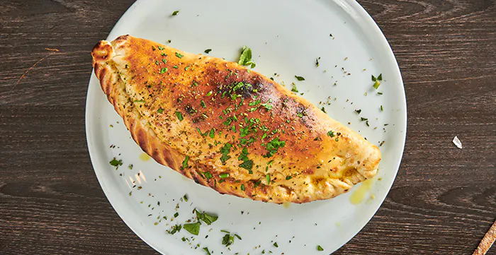 52. Calzone Al Forno