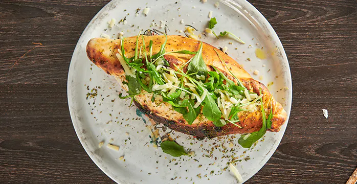 55. Calzone Romano